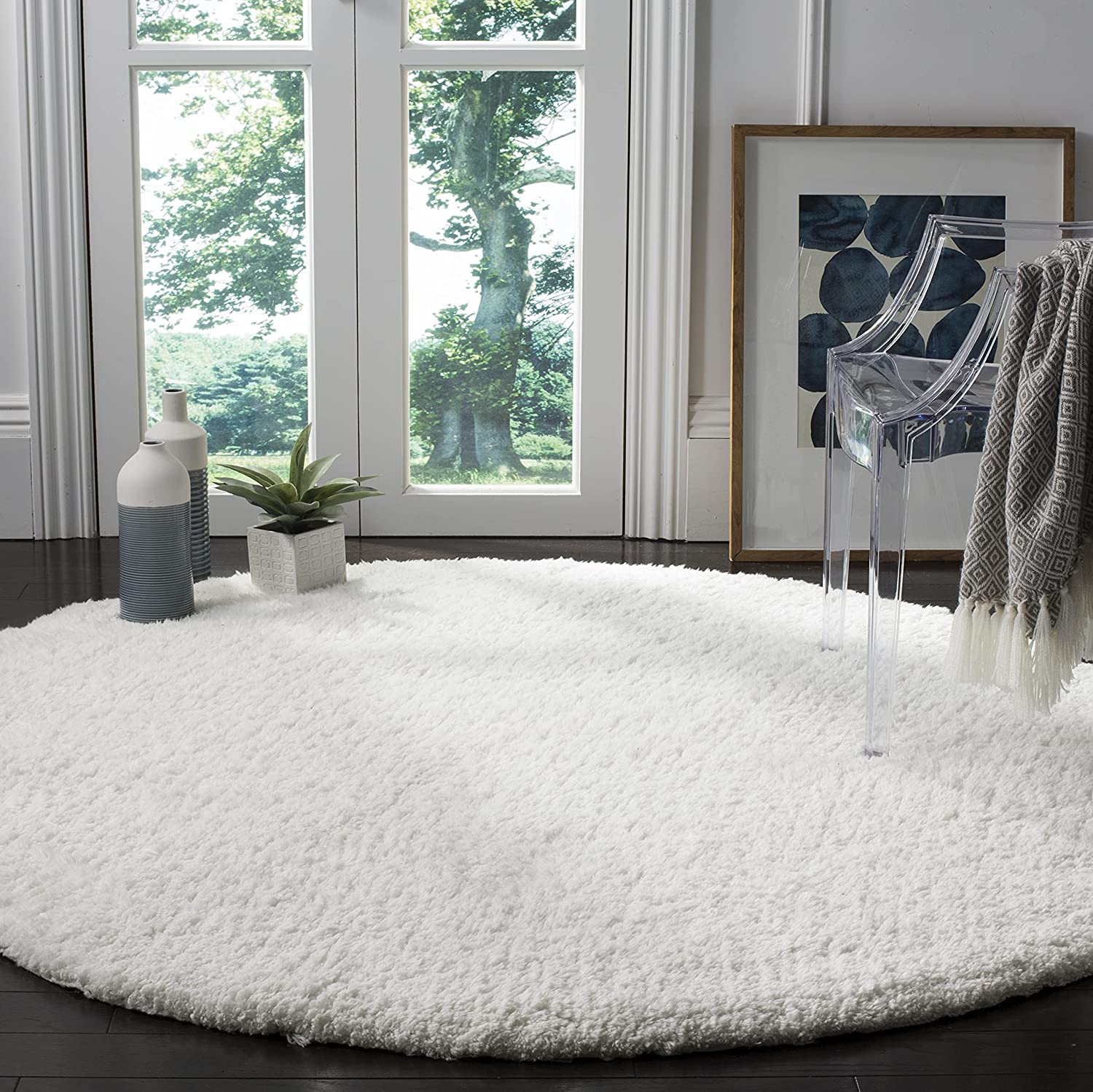 SAFAVIEH Sheep Shag Collection 6' Round Ivory Rug, SSG120B