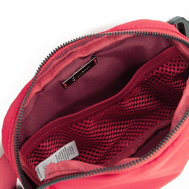 Lululemon Everywhere Belt Bag 1L, Red